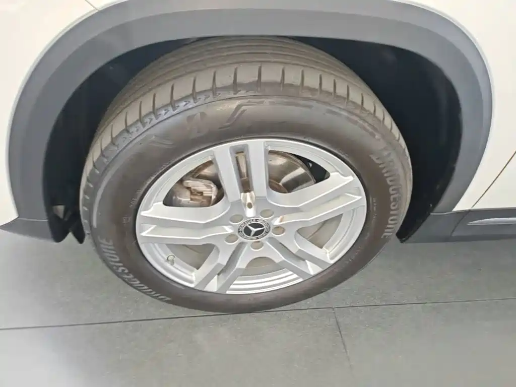Mercedes-Benz GLA — миниатюра 23
