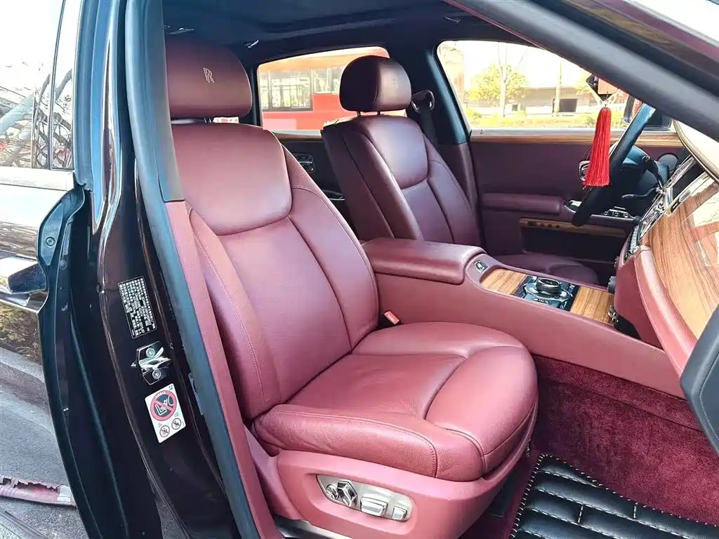 Rolls-Royce Ghost 2015 Series II Long Wheelbase