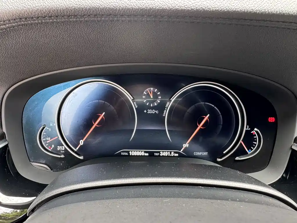 BMW 5 Series — миниатюра 9