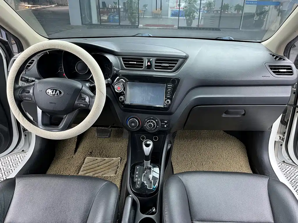 Kia K2 — миниатюра 12