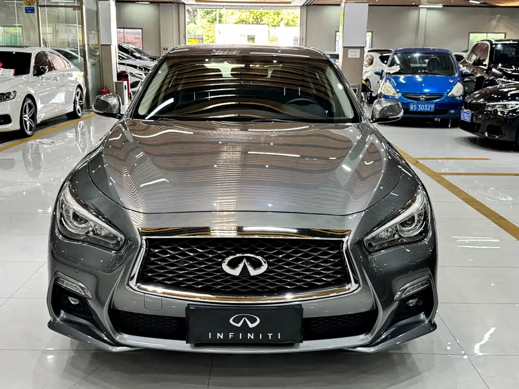 Infiniti Q50L 2018 2.0T Sport V