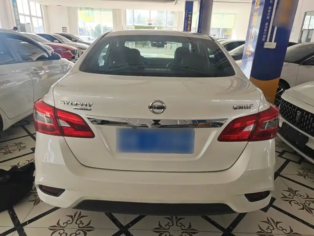 Nissan Sylphy — миниатюра 6