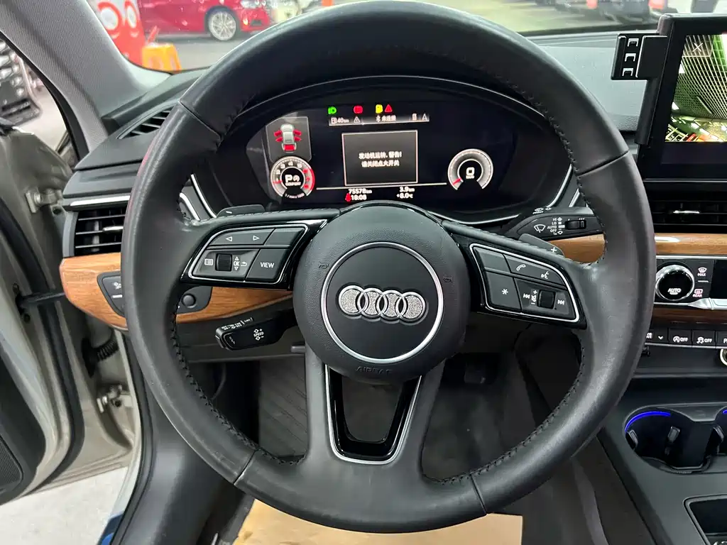 AUDI A4L