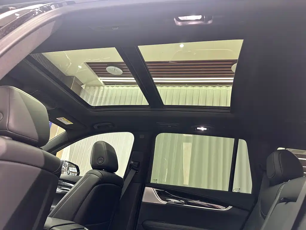Cadillac XT6 — миниатюра 17