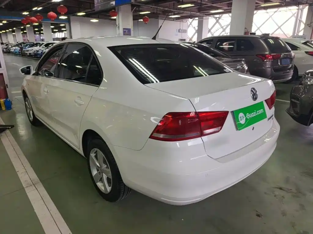 Volkswagen Santana — миниатюра 5