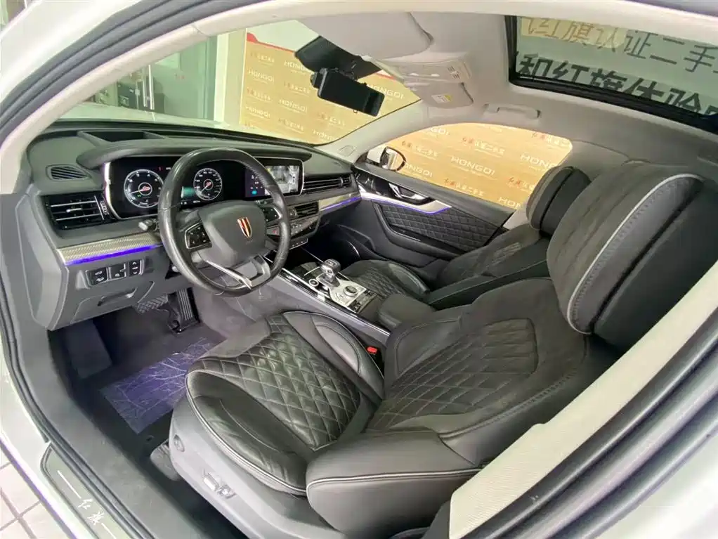 Hongqi HS5 2019 2.0T
