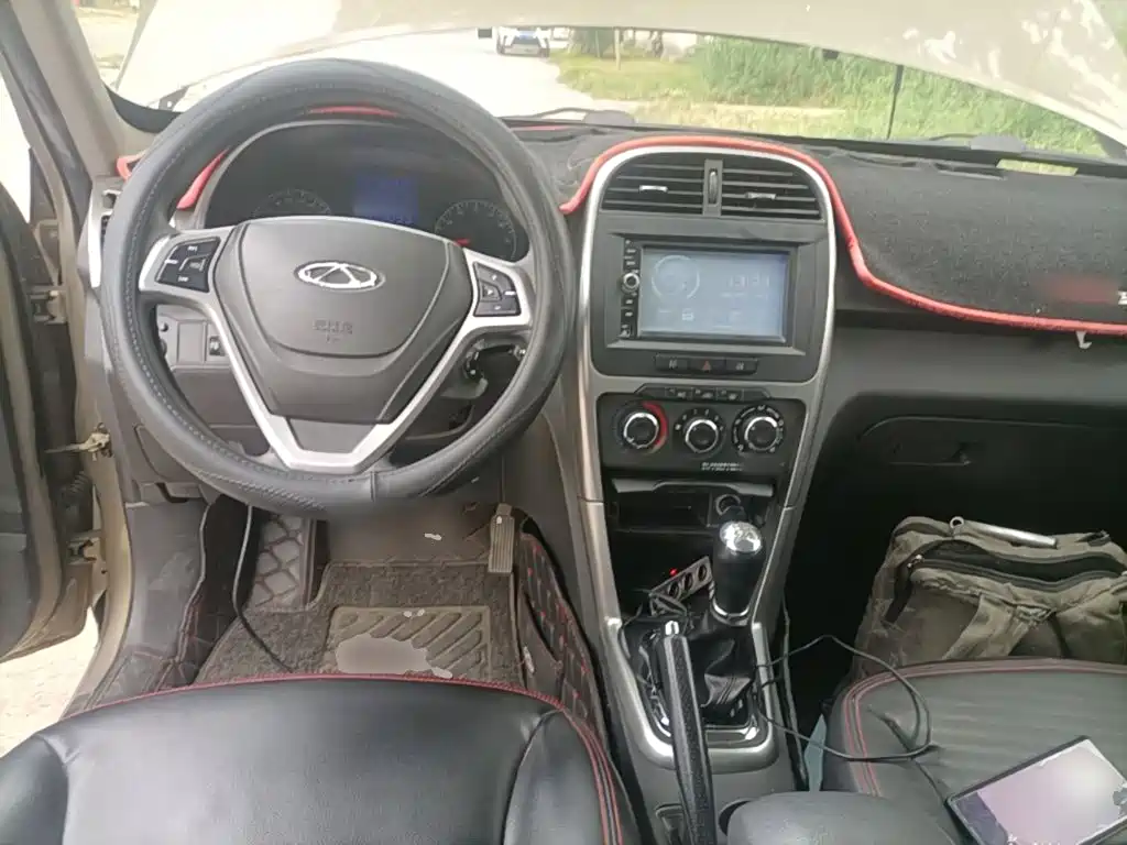 Chery Tiggo 3 — миниатюра 10