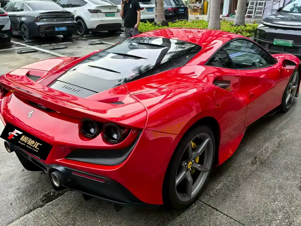 Ferrari F8 Tributo 3.9T V8, фото 3