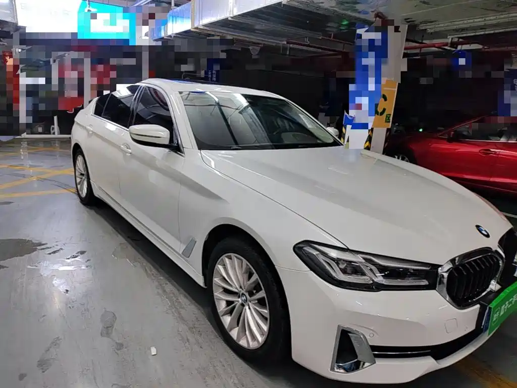 BMW 5 Series — миниатюра 4