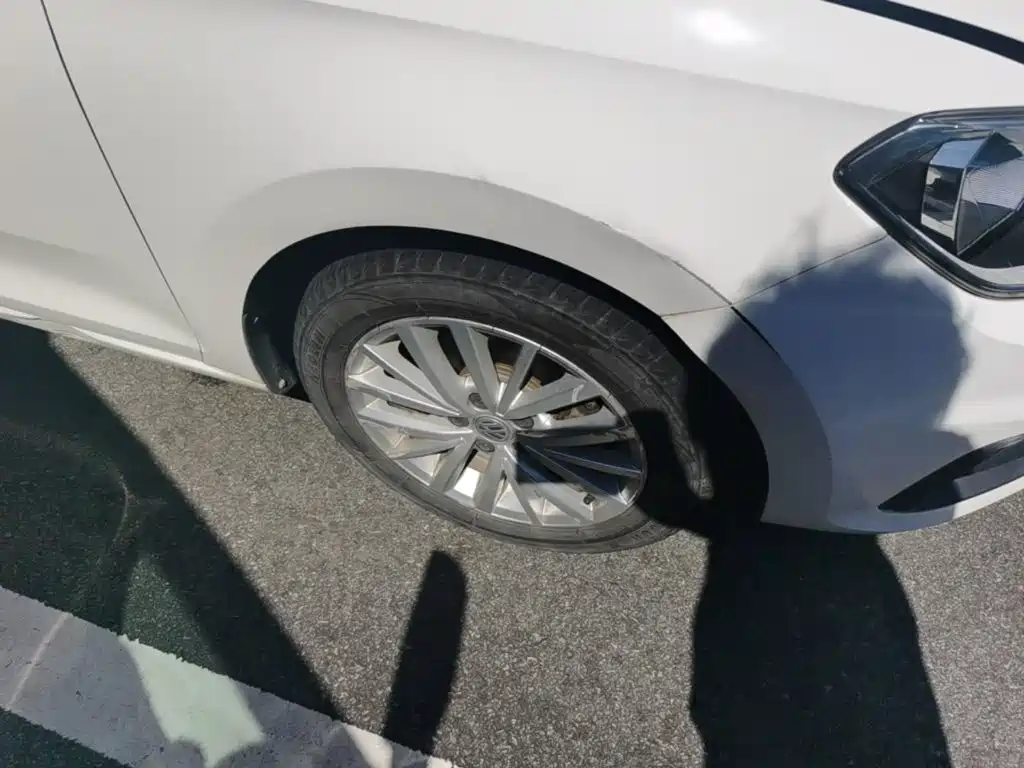 Volkswagen Santana — миниатюра 12