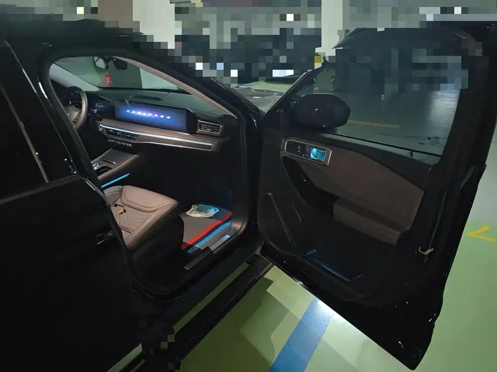 Ford Explorer — миниатюра 18