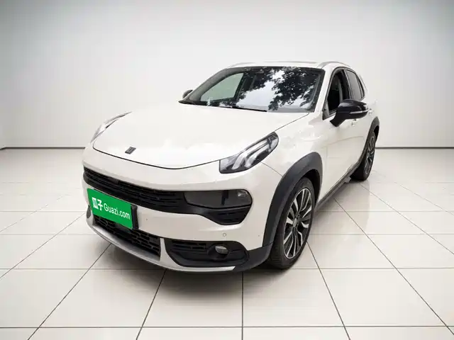 2019 Lynk & Co 02