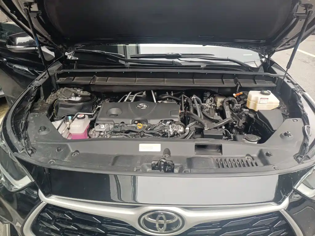 Toyota Highlander — миниатюра 21