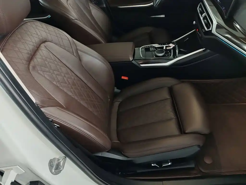BMW 3 Series — миниатюра 25