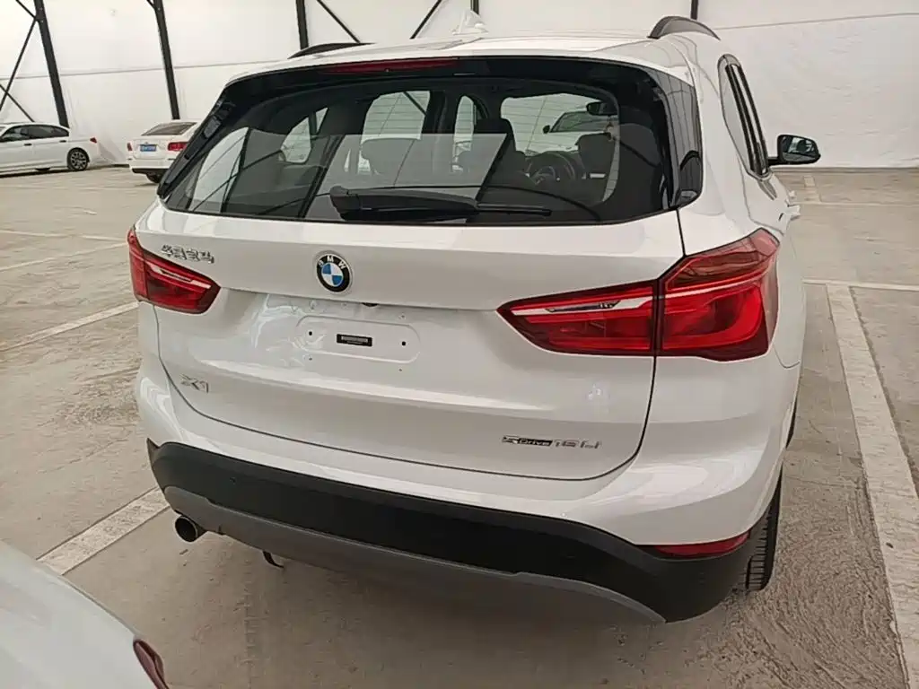 BMW X1 — миниатюра 6
