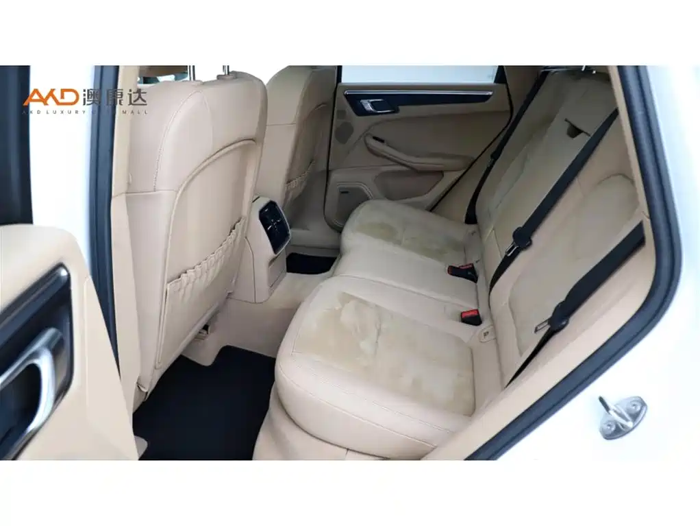 Porsche Macan — миниатюра 7