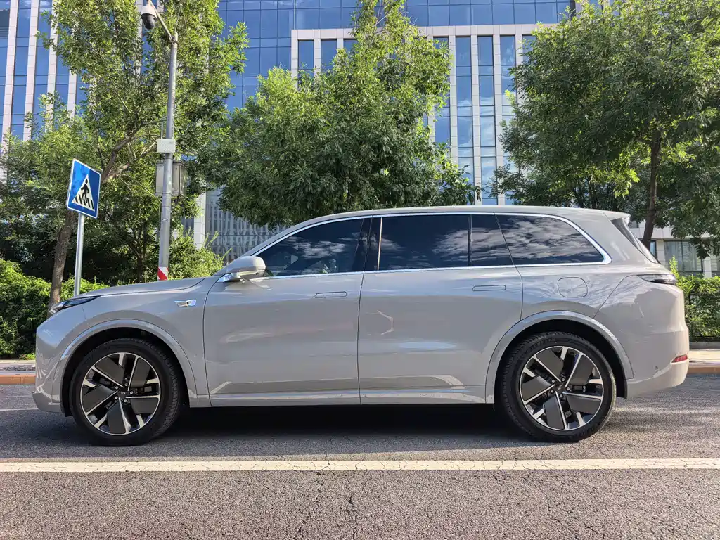 Li Auto Li L9 — миниатюра 3