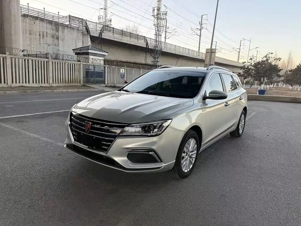 ROEWE EI5