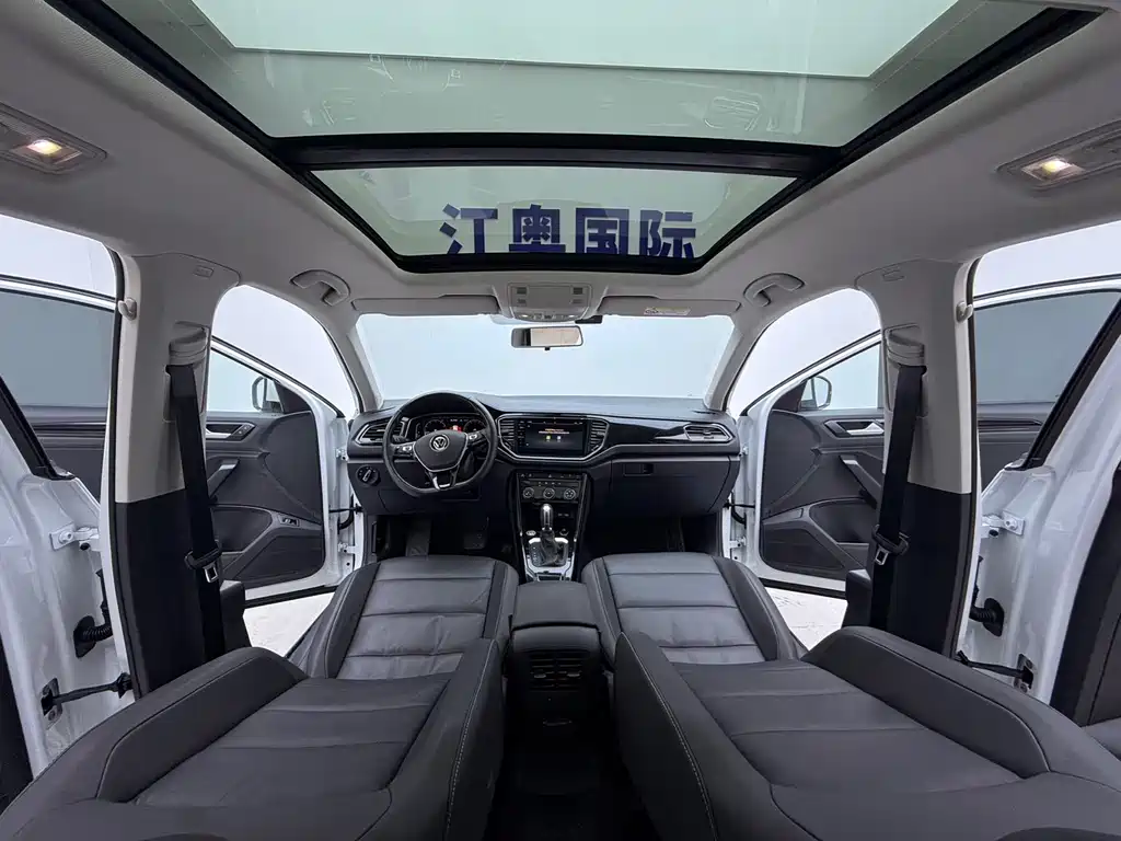 VOLKSWAGEN T ROC EXPLORING SONGS