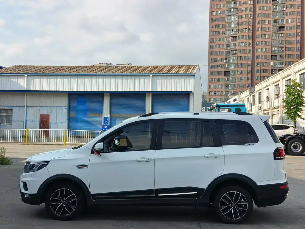 SWM SWM X3 — миниатюра 4