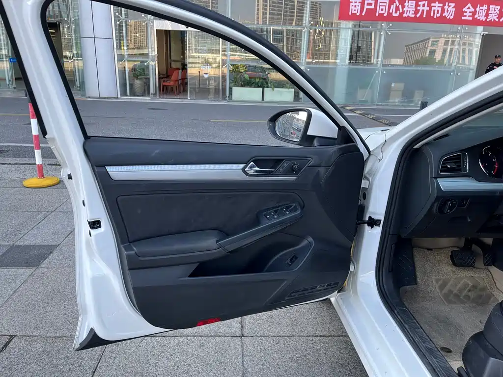 Volkswagen Lamando — миниатюра 13