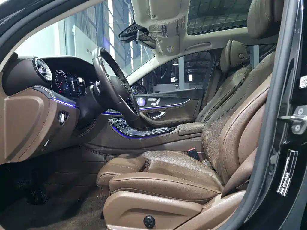 Mercedes-Benz E-Class — миниатюра 5