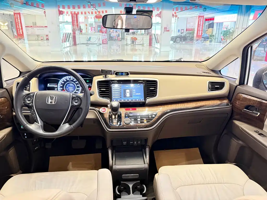 Honda Odyssey — миниатюра 5