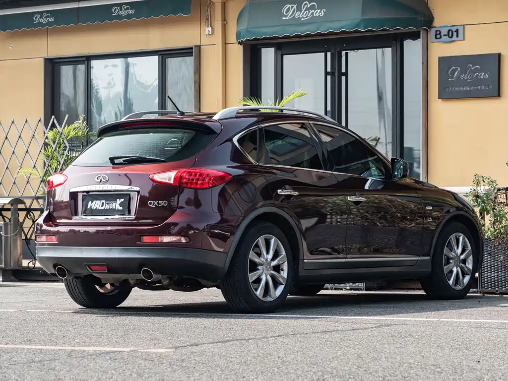 Infiniti QX50 (Import) — миниатюра 6
