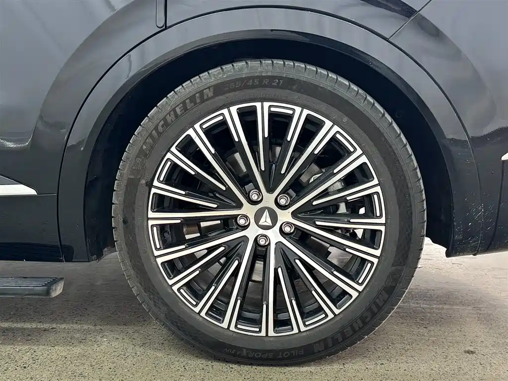 Changan Deepal DARK BLUE S09