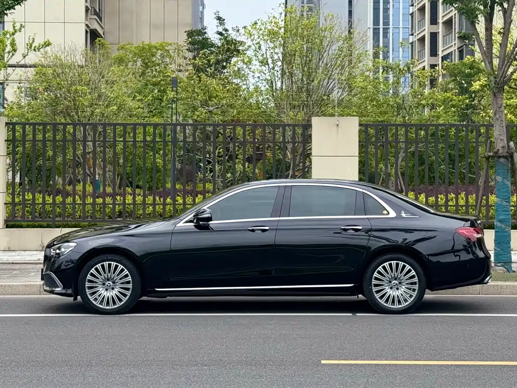 Mercedes-Benz E-Class E 2023 E 300 L Fashion