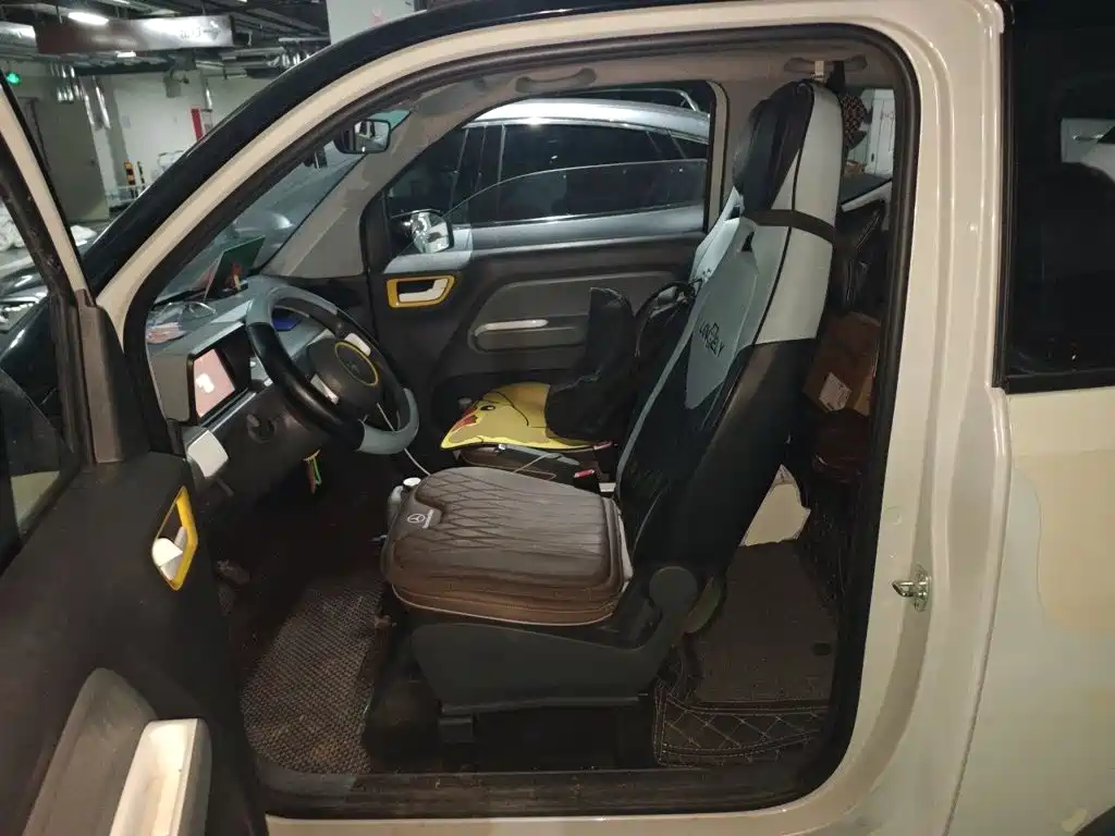 Wuling MINIEV — миниатюра 11