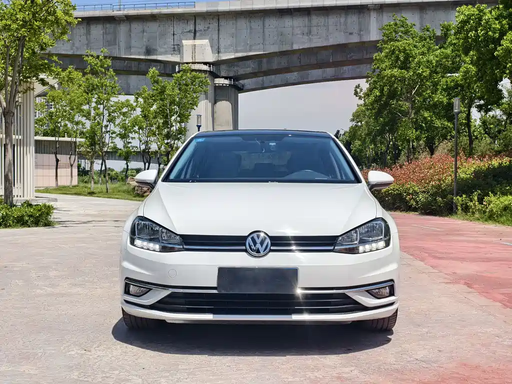 Volkswagen Golf 2020 200TSI DSG Comfort
