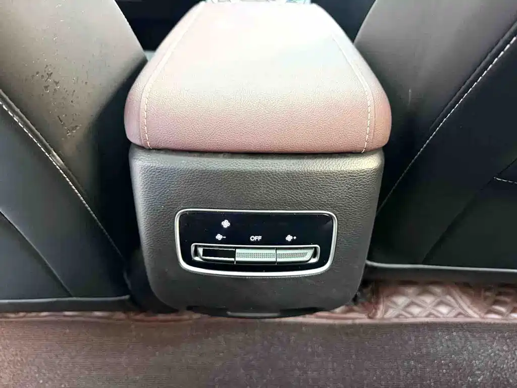 GAC Motor Trumpchi M6 — миниатюра 10