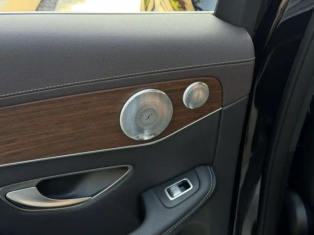 Mercedes-Benz GLC — миниатюра 9