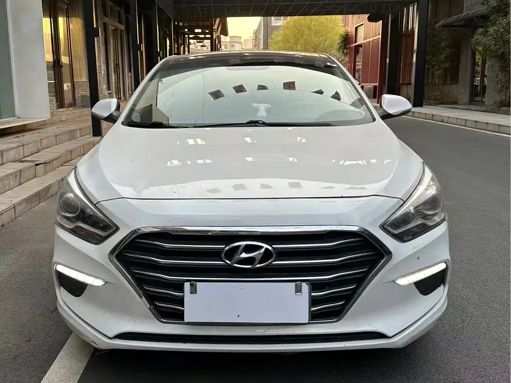 HYUNDAI NAME PICTURE