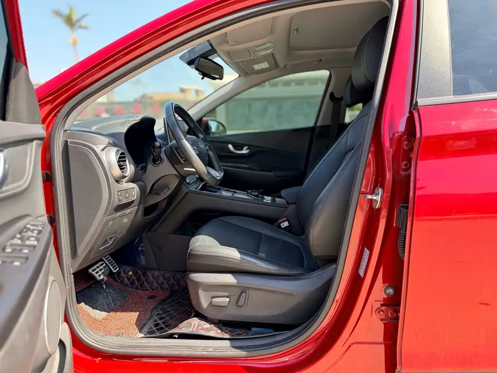Hyundai Kona Electric — миниатюра 7