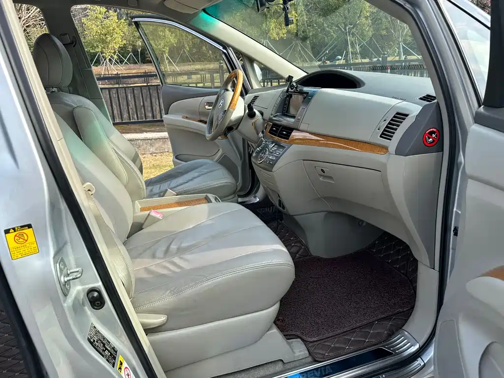 Toyota Previa 2006 2.4L 7 Luxury