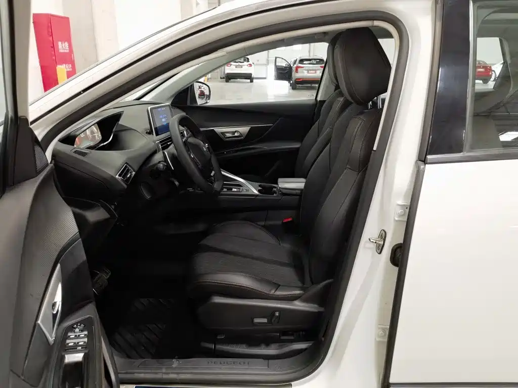 Peugeot 5008 — миниатюра 10