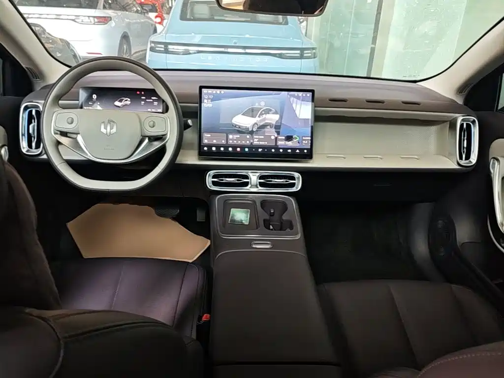 Leapmotor Leapmotor B01 — миниатюра 10