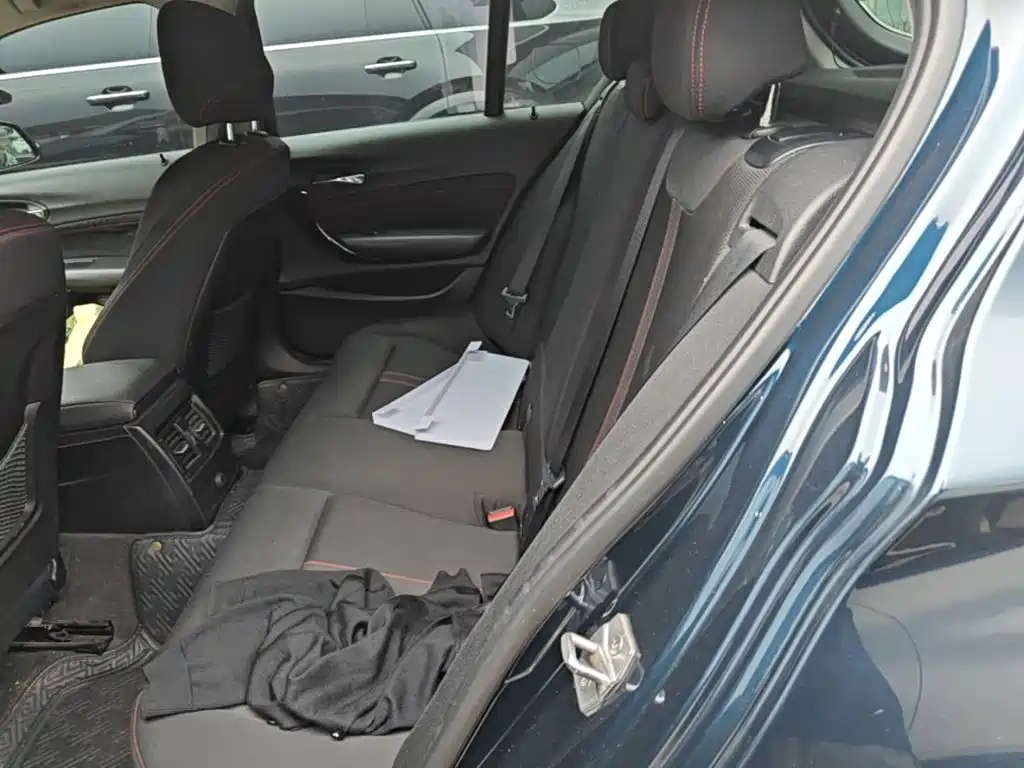 BMW 1 Series (Import) — миниатюра 17