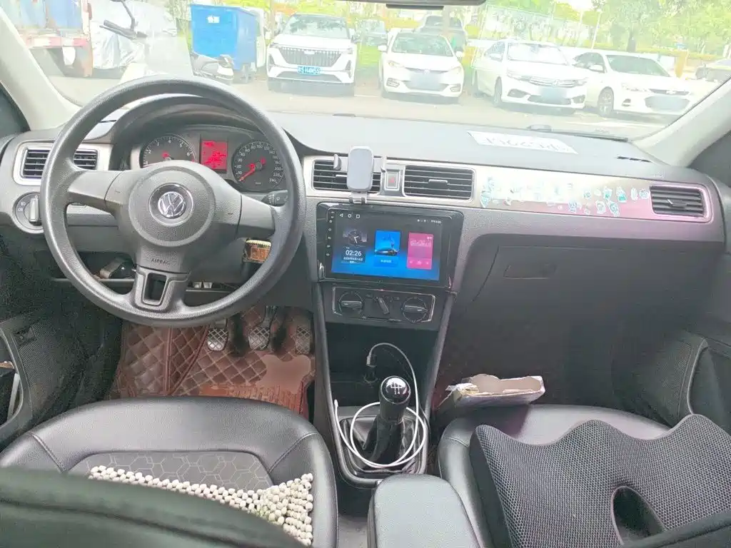 Volkswagen Santana — миниатюра 10