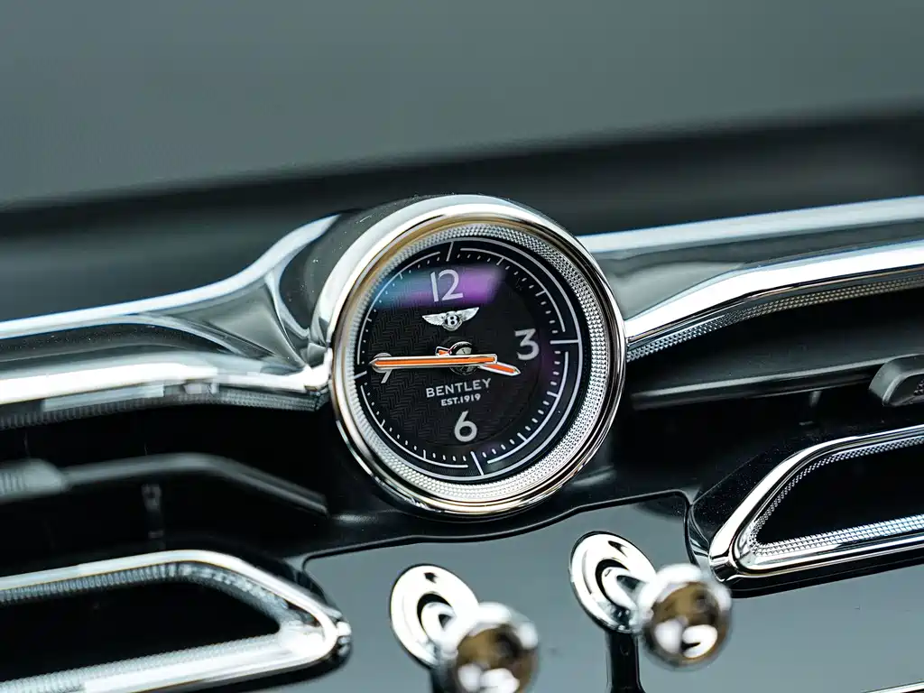 Bentley Bentayga — миниатюра 17