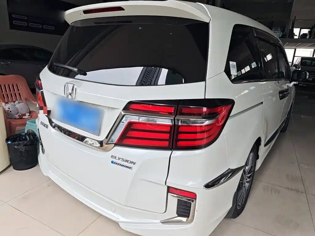 Honda Elysion — миниатюра 7