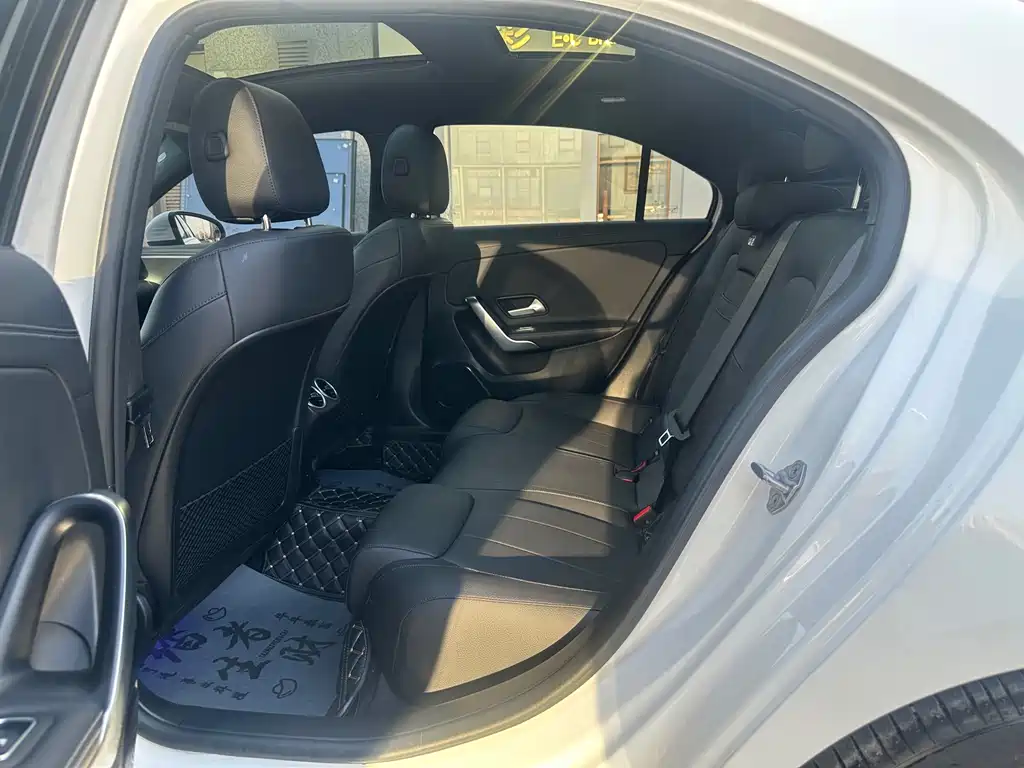 MERCEDES-BENZ A CLASS