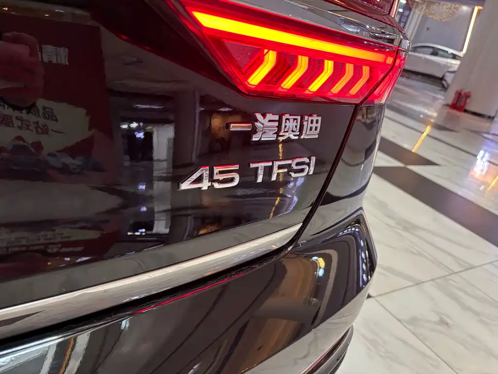 Audi A6L — миниатюра 11