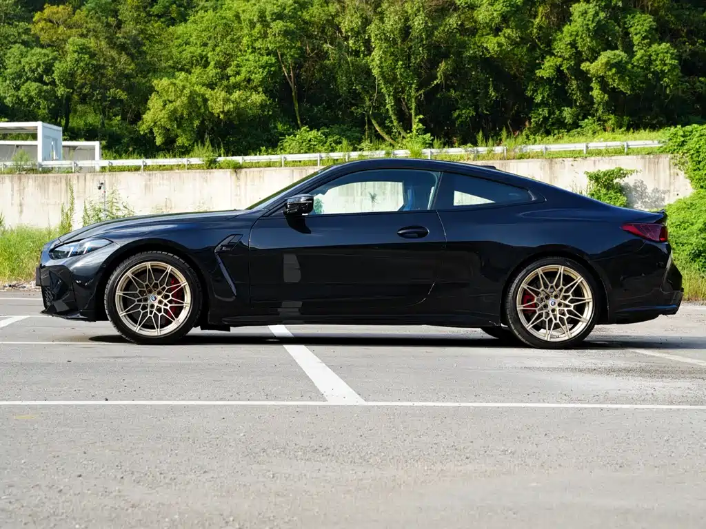 BMW M4 — миниатюра 3