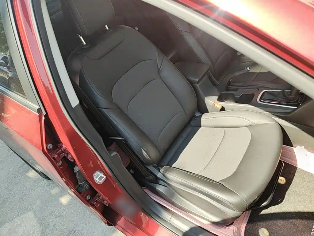 Chevrolet Cavalier — миниатюра 25