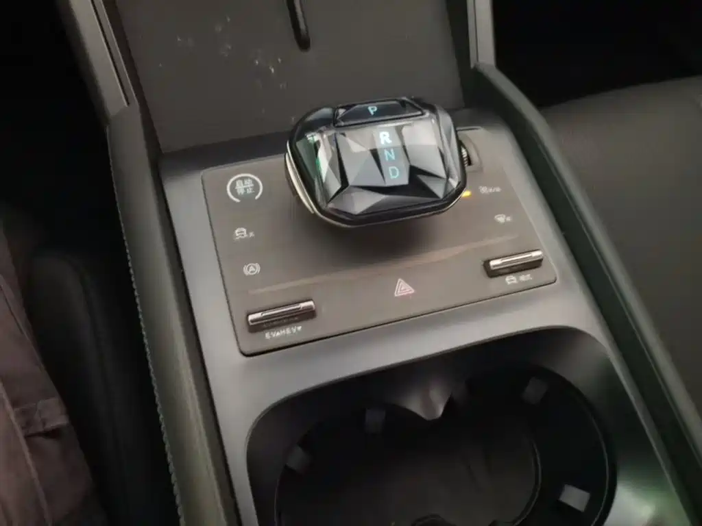 BYD Qin L — миниатюра 14