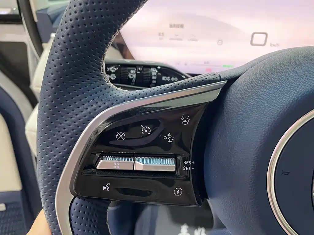 BUICK GL8 NEW ENERGY