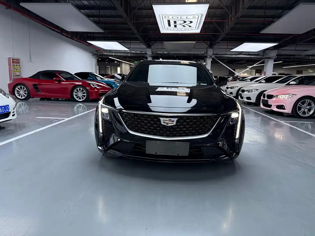Cadillac CT5 — миниатюра 2